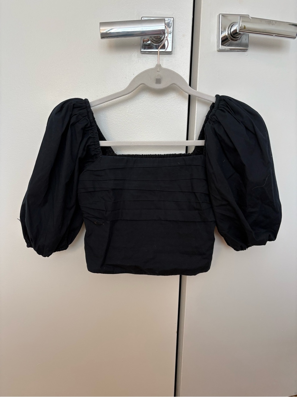 Abercrombie & Fitch Black Puff Sleeve Square-Neck Crop Top